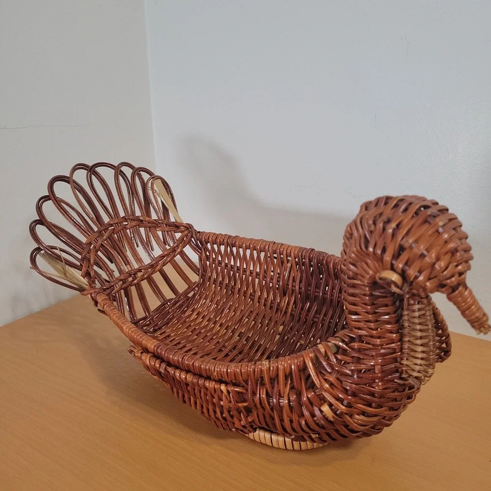 Vintage Brown Turkey Wicker Rattan Basket Thanksgiving Fall Table Decoration